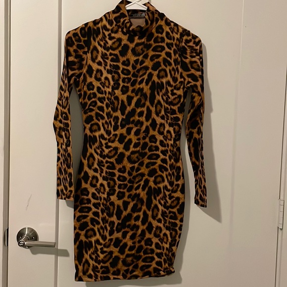 JLUXLABEL Dresses & Skirts - J lux label snake print dress size small worn once